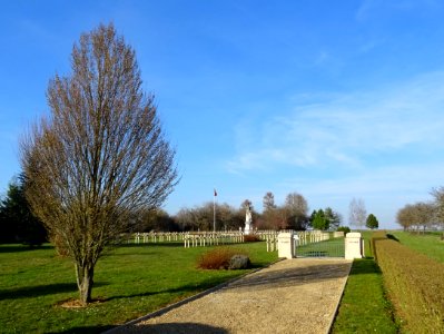 Le cimetière militaire français 1914-1918, Fillières, Meur… 