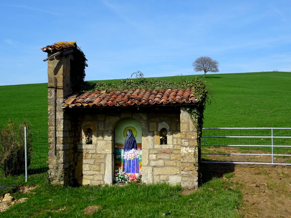 La chapelle dédiée à la Vierge, XXème siècle, Verneuil-Gra… 
