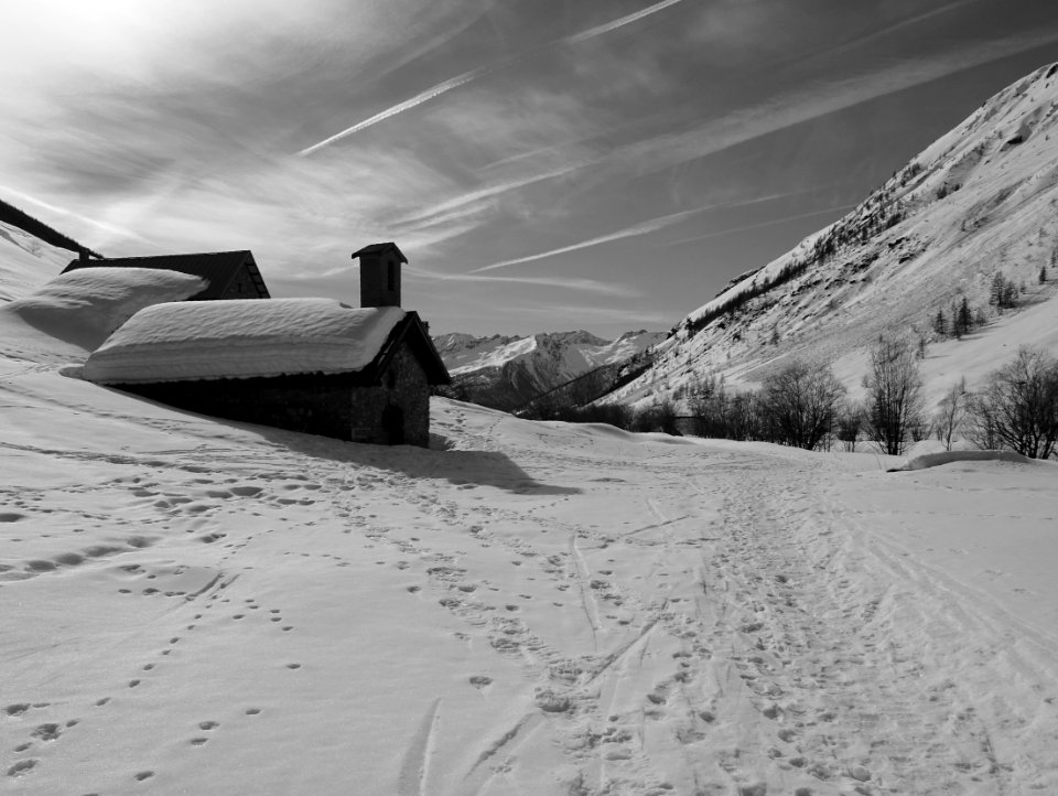 La chapelle Saint-Jean, vallon de Chambran 