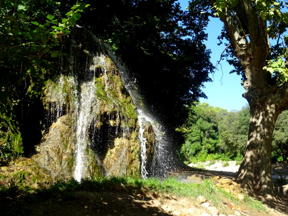 La cascade, hameau de Sauve-Clare, commune de Flayosc, Var… 