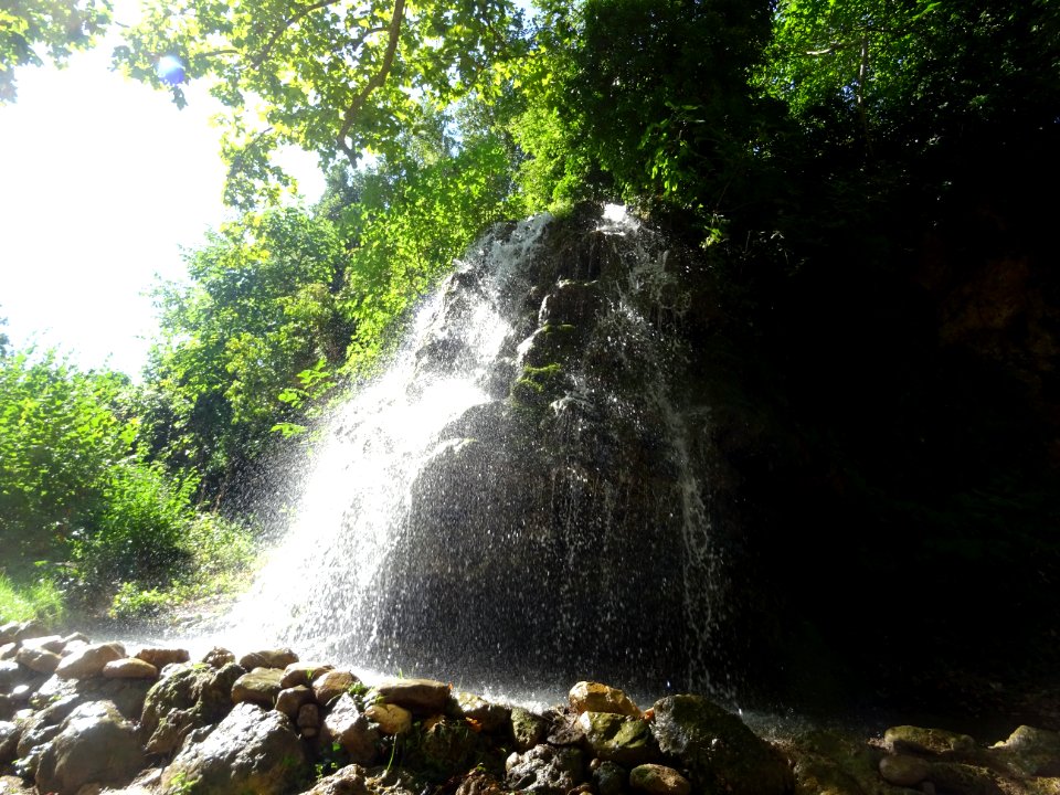 La cascade, hameau de Sauve-Clare, commune de Flayosc, Var… 