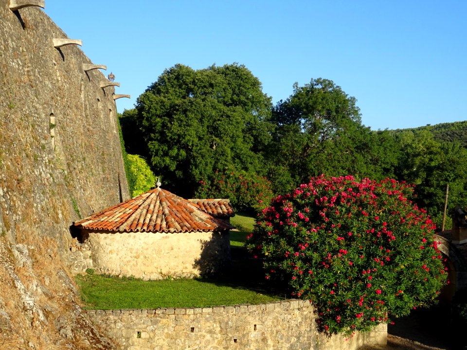 Rempart et glacière, château d'Entrecasteaux, Entrecasteau… 