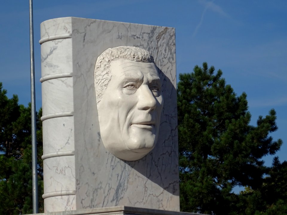 Monument en mémoire à Louis Talamoni, Champigny-sur-Marne,… 
