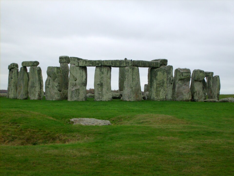Erected between 2800 and 1100 bc place of worship