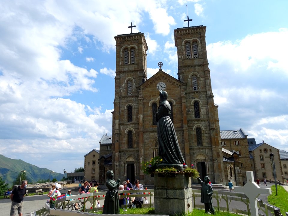Basilique Notre Dame de La Salette, sanctuaire Notre Dame … 