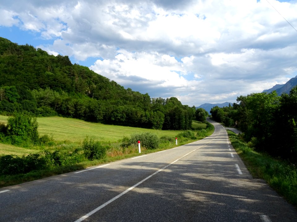 Sur la route Napoléon, entre Corps et Saint-Firmin, Hautes… 