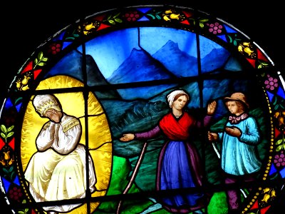 Vitrail, basilique Notre Dame de La Salette, sanctuaire No… 