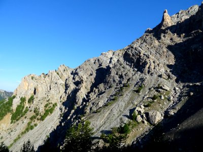 Reliefs sous la crête de La Main de Dieu 