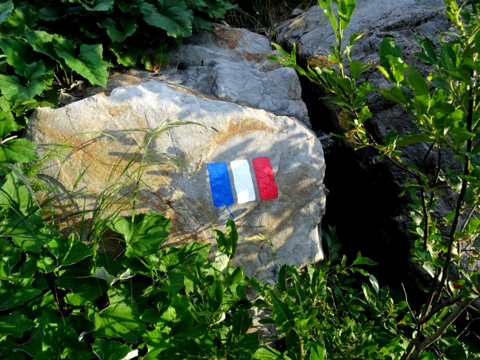 Drapeau français, limite du Parc National des Ecrins 