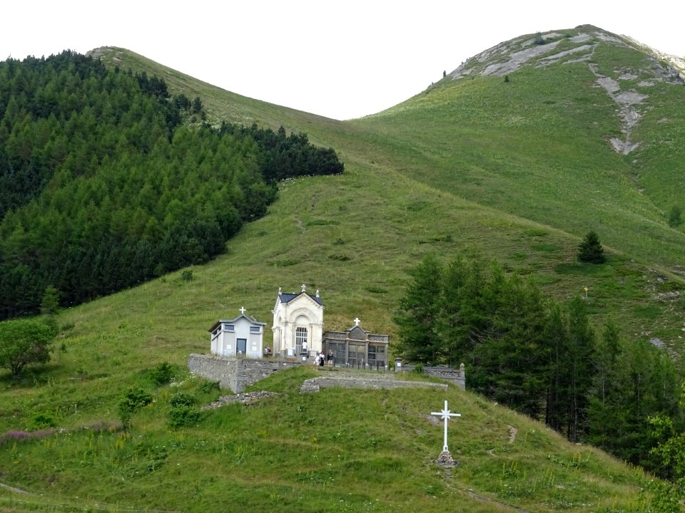 Oratoires, sanctuaire Notre Dame de La Salette, Isère 