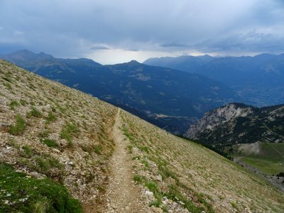 Début de la descente depuis le Col sous le Pic d'Escreins … 