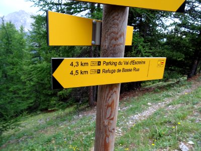 Poteau Sous la crête d'Agnès 2300 m 