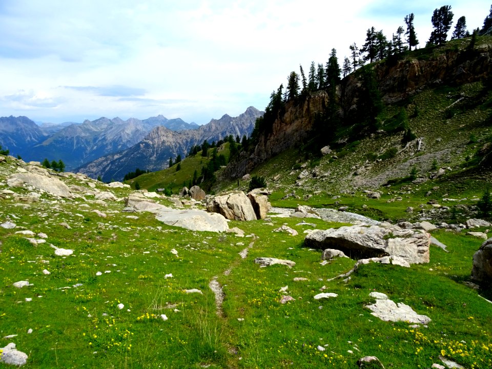 Dans le bas du Vallon des Pelouses ... on distingue la ber… 