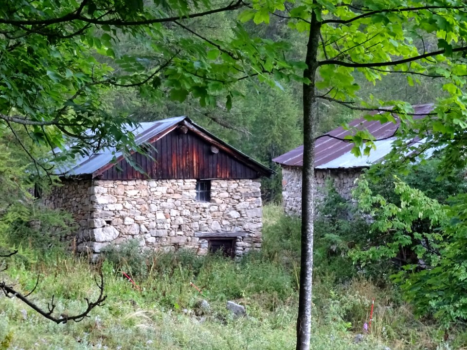 Hameau Le Serre, dans le vallon du Rabioux 