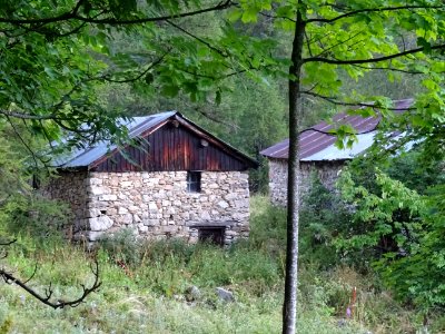 Hameau Le Serre, dans le vallon du Rabioux 