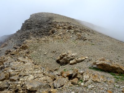Dans la descente, regard arrière ... vers le Pic du Mourre… 