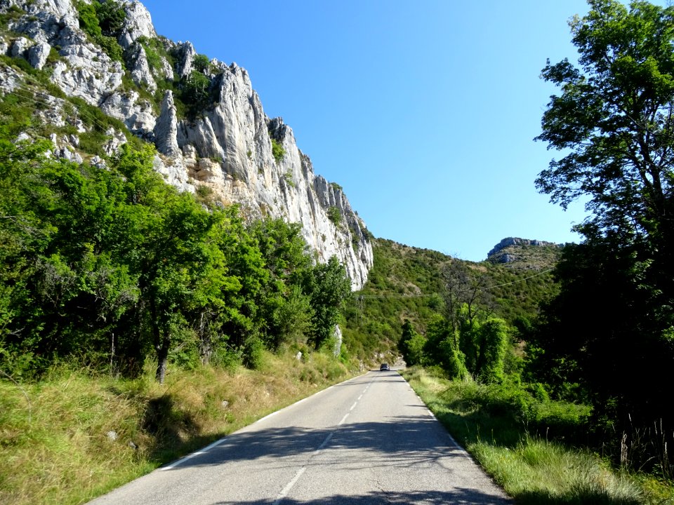 Sur la route en montant au col du Castellaras, Alpes-Marit… 