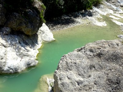 Le Riolan, d'une belle couleur bleue turquoise, entre La P… 
