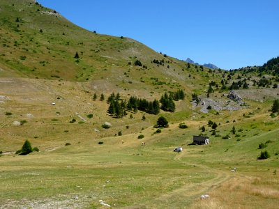 Petit vallon paisible où coule le Rif (invisible ici) dans… 