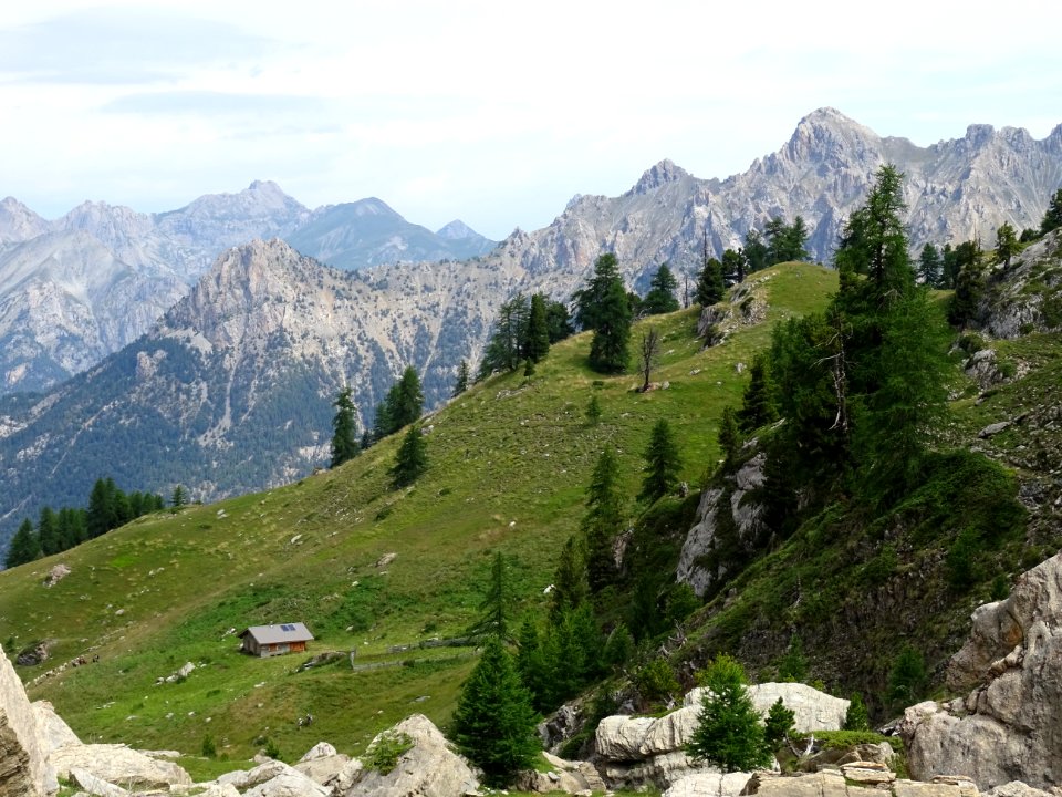 Dans le bas du Vallon des Pelouses, la bergerie d'Andrevez… 