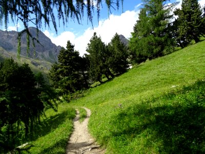 Sur le sentier en balcon pour redescendre 