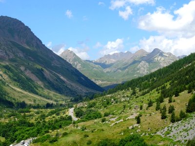 Vallée de la Guisane, en regardant vers le nord et le col … 