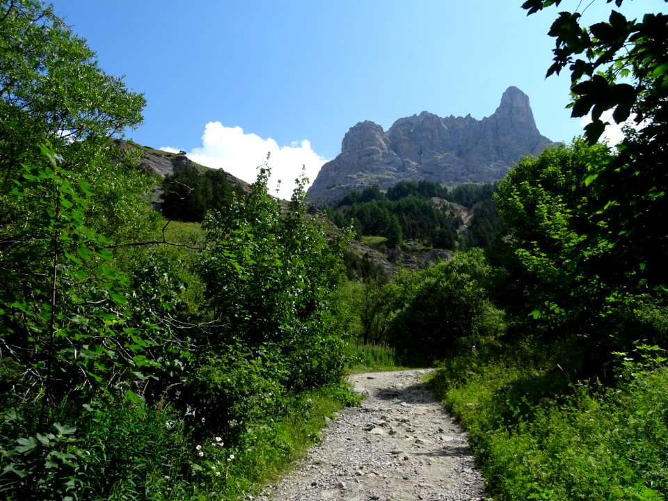 L' Aiguillette du Lauzet est le pic à droite 