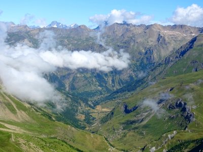 Depuis la crête de la Dent, vue vers Prapic 