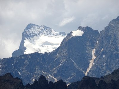 La Barre des Ecrins au zoom 