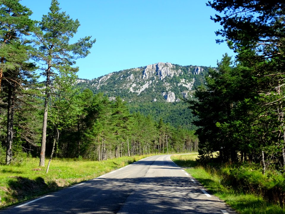 Pic de l'Aiglo, après la descente du col du Castellaras, A… 