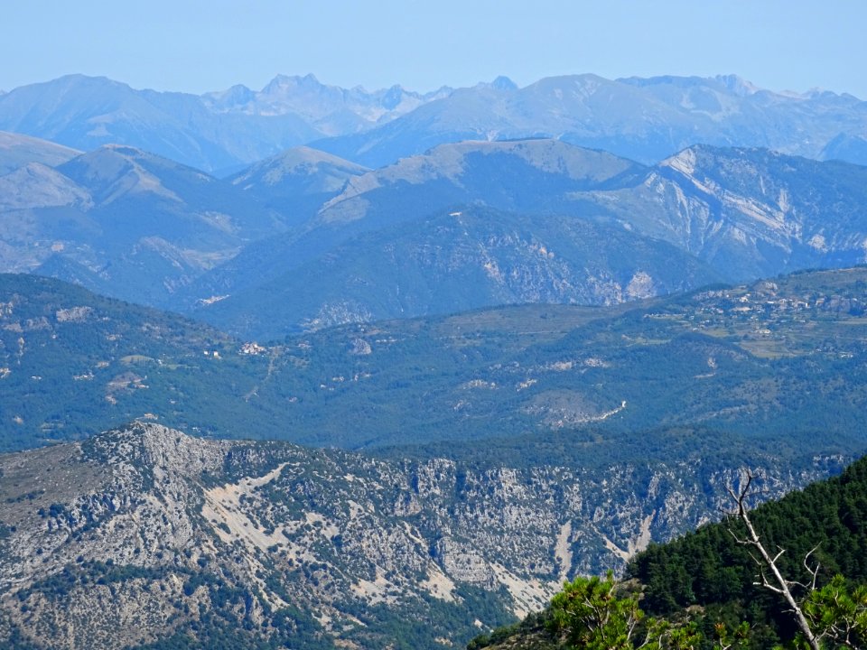 Paysage vers le nord, depuis le parking-point de vue, sur … 