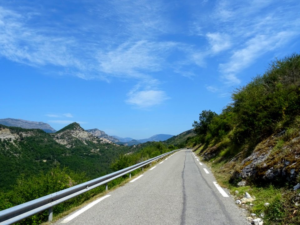 La route en allant vers Les Ferres, Alpes-Maritimes 