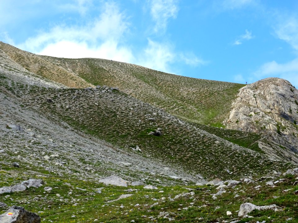 Le sentier pour monter vers le Pic d'Escreins ... prend so… 