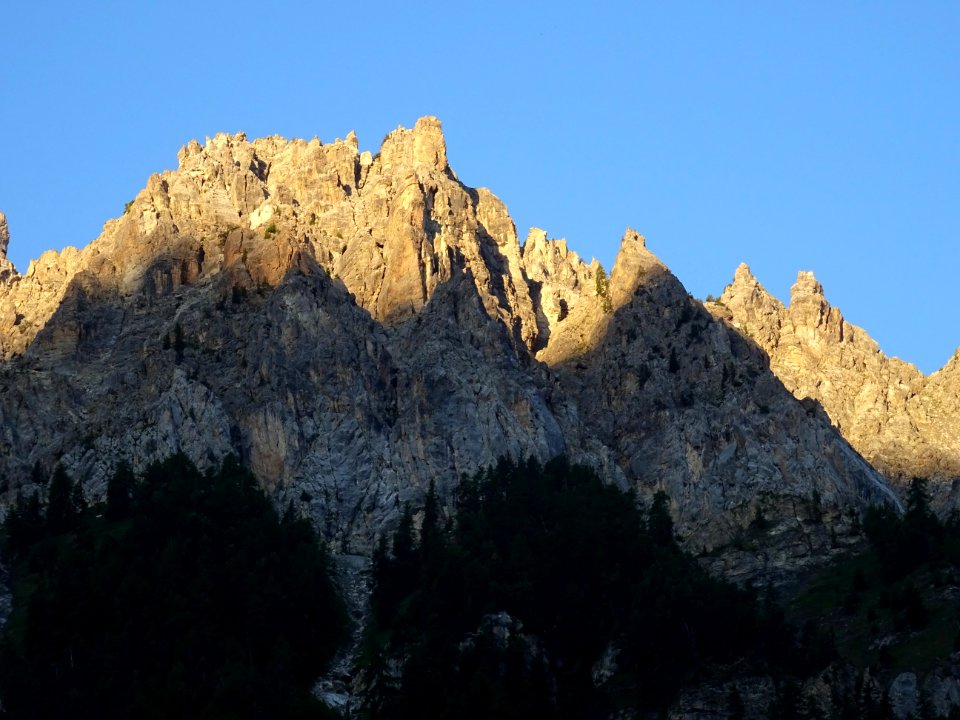 Lueurs sur la Crête de Vars 