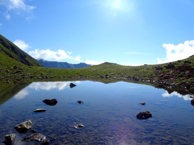 Lac de la Dent sous la crête du Mourre Froid 