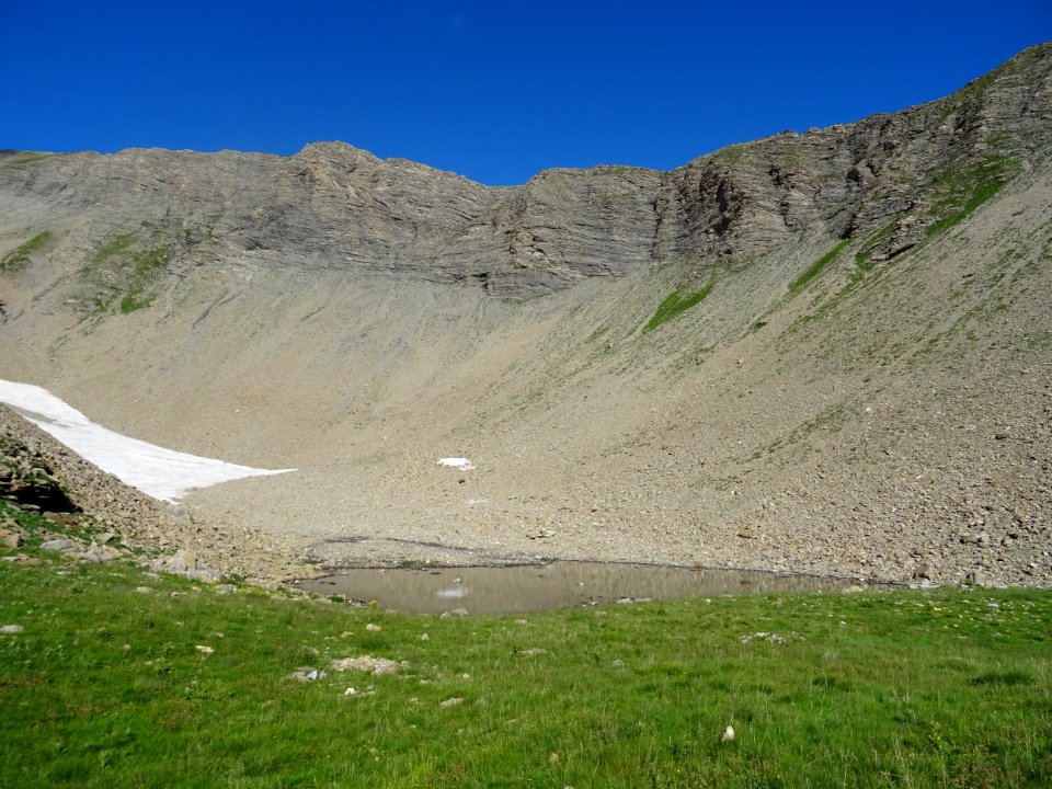 Lac de la Dent sous la crête du Mourre Froid 