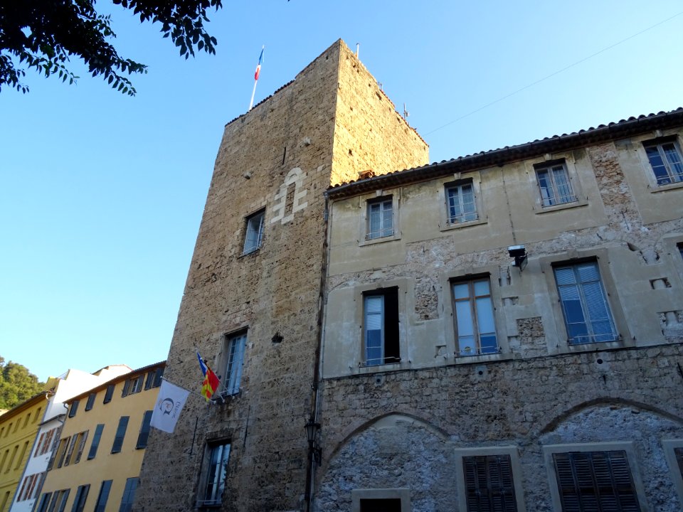 Tour sarrazine, Grasse, Alpes-Maritimes 