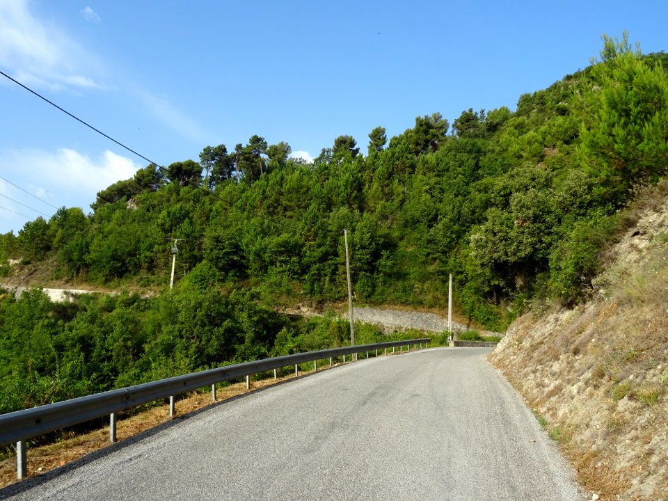 Dans la montée vers le col de Rostan, Alpes-Maritimes 