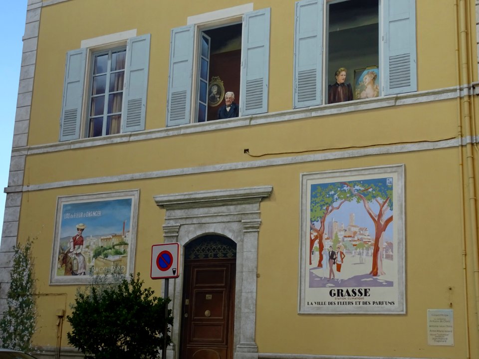 Façade d'une maison, Grasse, Alpes-Maritimes 