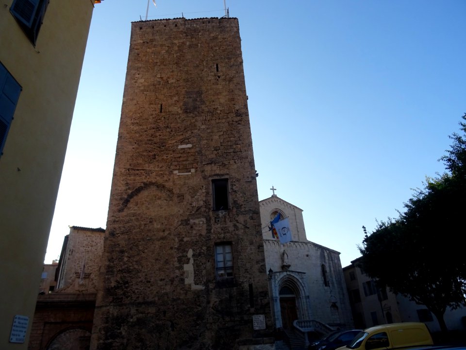 Tour sarrazine, Grasse, Alpes-Maritimes 