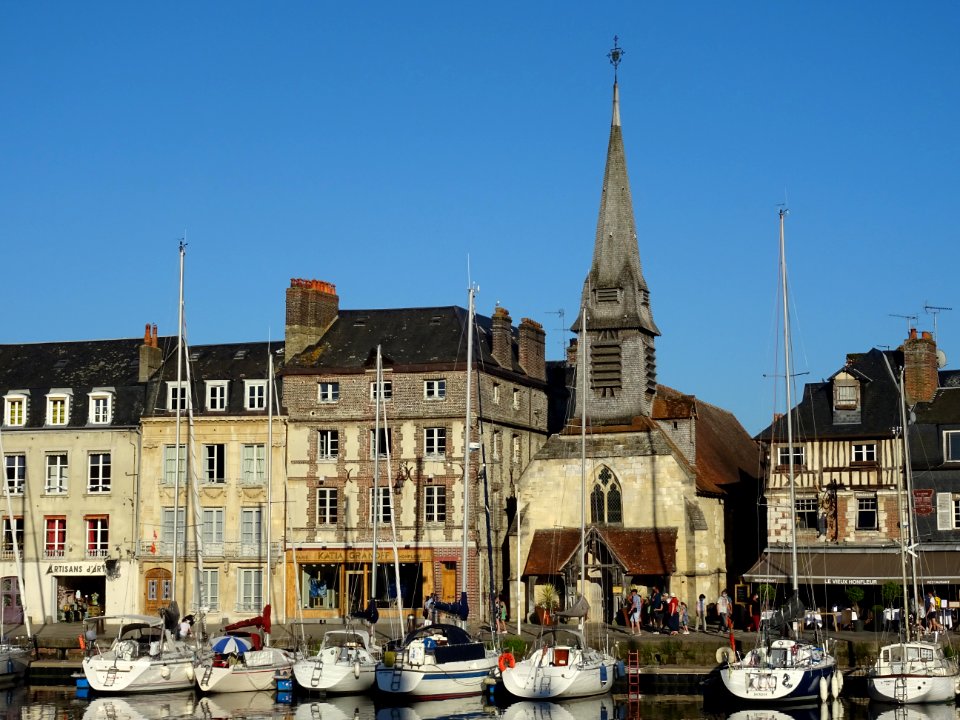Rivière la Morelle et chapelle Saint-Etienne, Honfleur, Ca… 