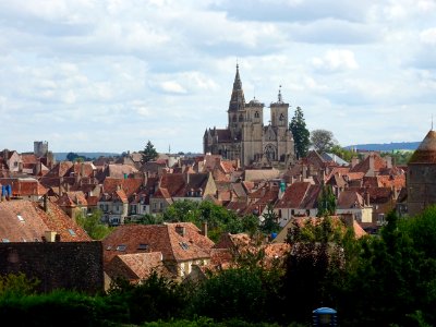 Collégiale Notre-Dame et les toits de la ville, Semur-en-A… 