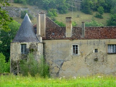 Château du Cro, Saint-Moré, Yonne photo