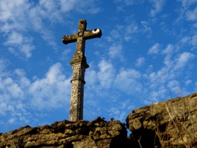 Crucifix, près de l'église Saint-Léger, Poinson-lès-Grance… 