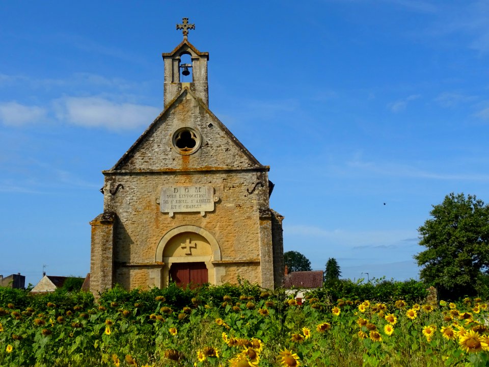 Chapelle Saint-Edmé, Sainte-Amélie et Saint-Charles, commu… 