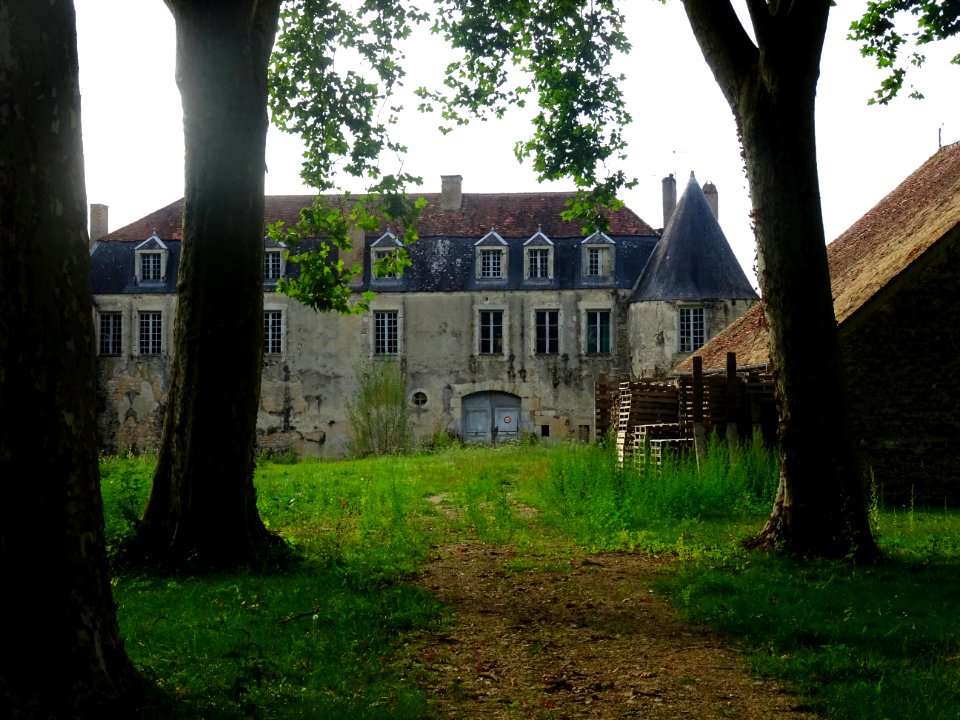 Château du Cro, Saint-Moré, Yonne 