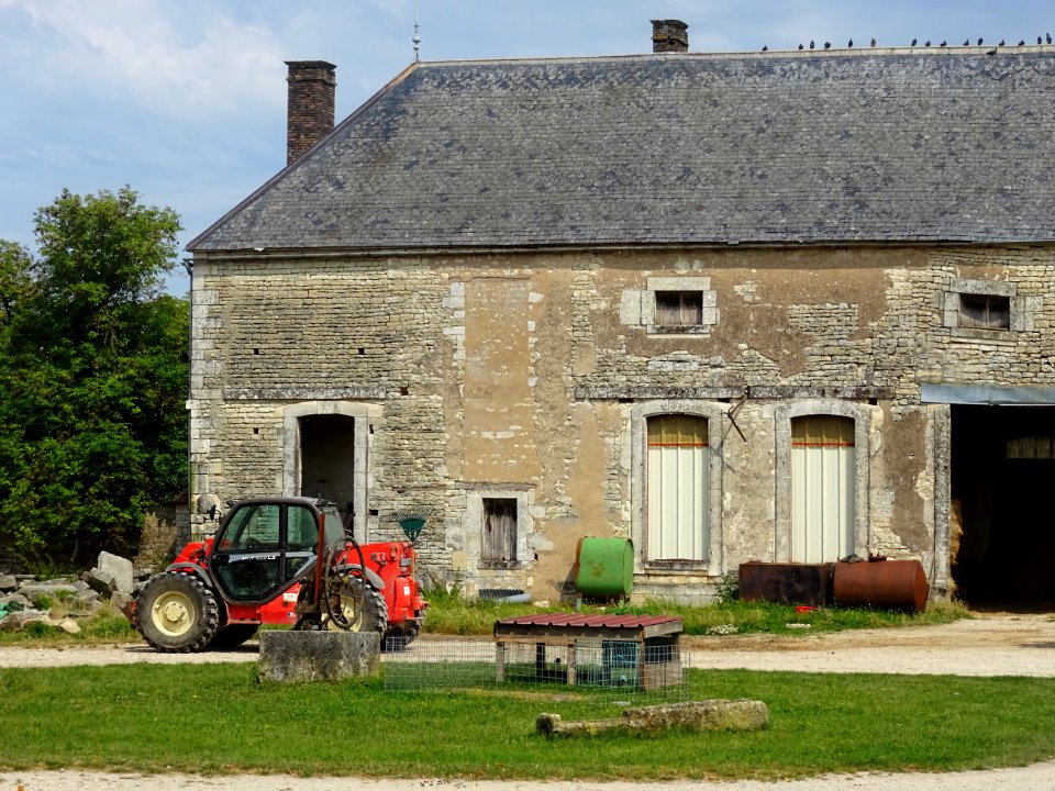 Ferme, Moulins-en-Tonnerrois, Yonne 