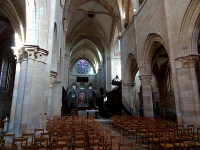 Nef, abbaye de Saint-Seine, Saint-Seine-l'Abbaye, Côte-d'O… 