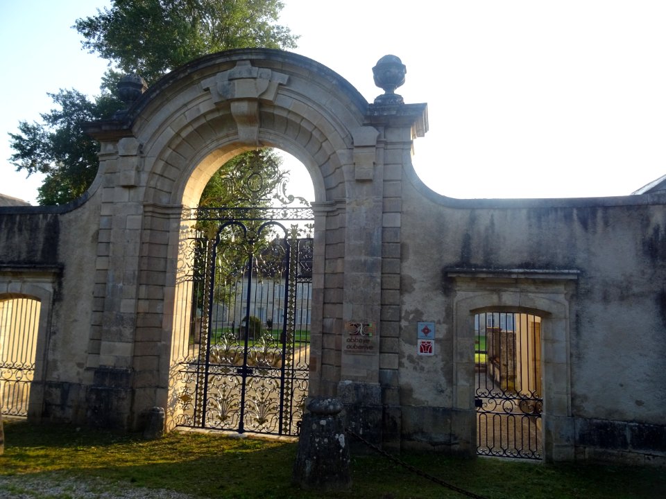 Portail de l'Abbaye-Auberive, Auberive, Haute-Marne 