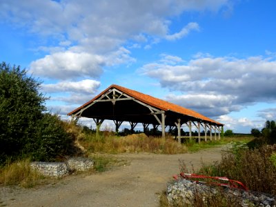 Un vieux hangar agricole 